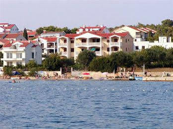 Adria Apartments บีโอกราดนาโมรู ภายนอก รูปภาพ