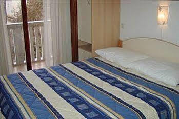 Adria Apartments บีโอกราดนาโมรู ภายนอก รูปภาพ
